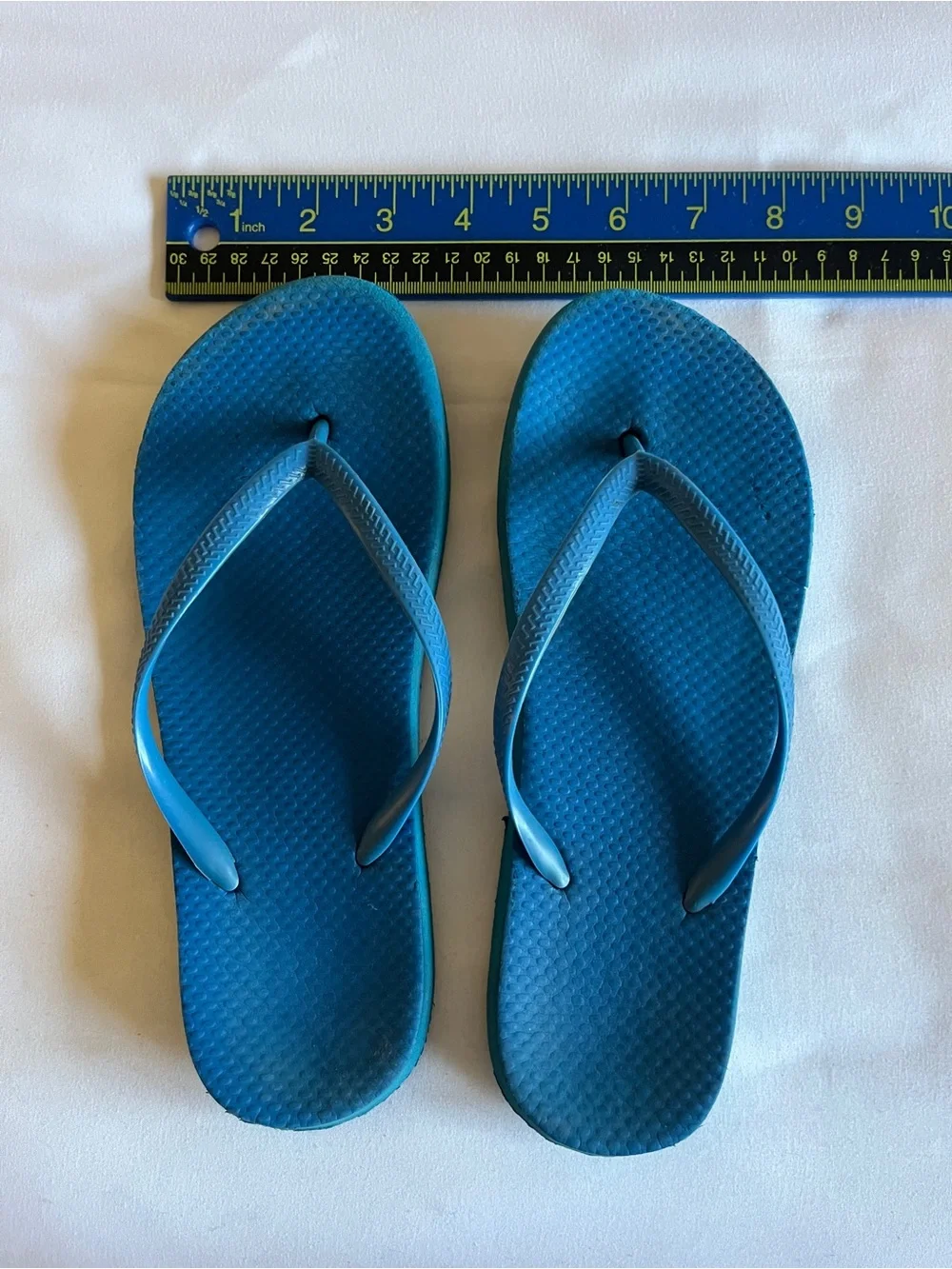 Blue Rubber Thong Flip Flop Sandals Unisex Casual Beach Shoes Approx Kids Size 5
